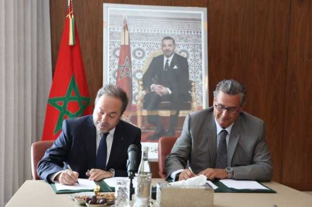 رئيس الحكومة يوقع على عقد برنامج 2023-2037 بين الحكومة وشركة الخطوط الملكية المغربية
