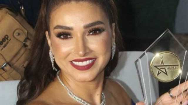 روجينا تحصد جائزة أفضل ممثلة مصرية من مهرجان الأفضل في لبنان منوعات