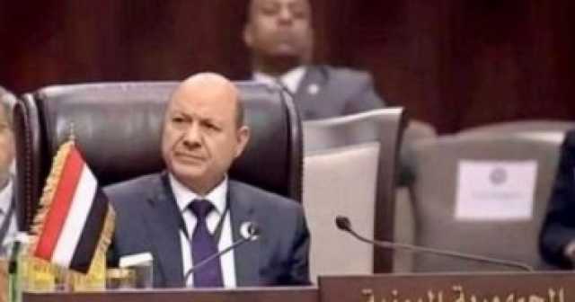 رئيس مجلس القيادة اليمنى يهنئ الرئيس السيسي بمناسبة ذكرى ثورة 23 يوليو