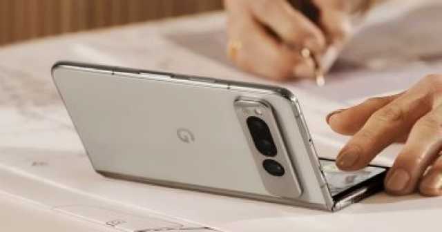 علوم وتكنولوجيا تقرير: استخدام جوجل للألمنيوم بدلاً من الفولاذ المقاوم للصدأ خطر على هواتف Pixel Fold