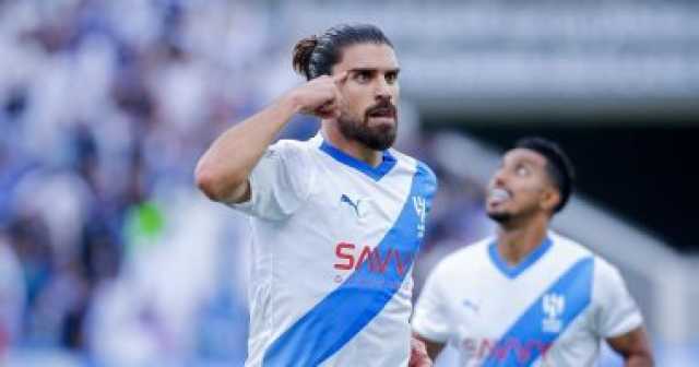 - روبين نيفيز يمنح الهلال الهدف الثاني ضد الوداد في الدقيقة 66