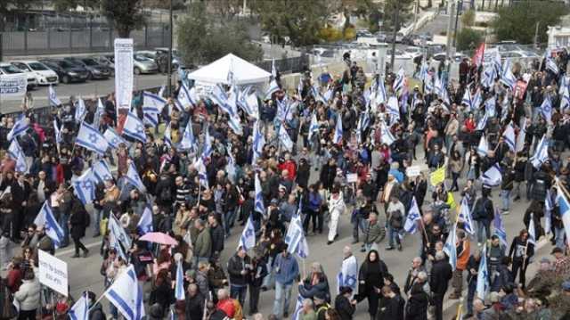 المعارضة الإسرائيلية تصعّد احتجاجاتها على التعديلات القضائية وآلاف الجنود يمتنعون عن الخدمة