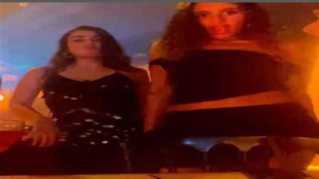 فنون جنا عمرو دياب ترقص مع صديقاتها.. والجمهور يعلق (صور وفيديو)