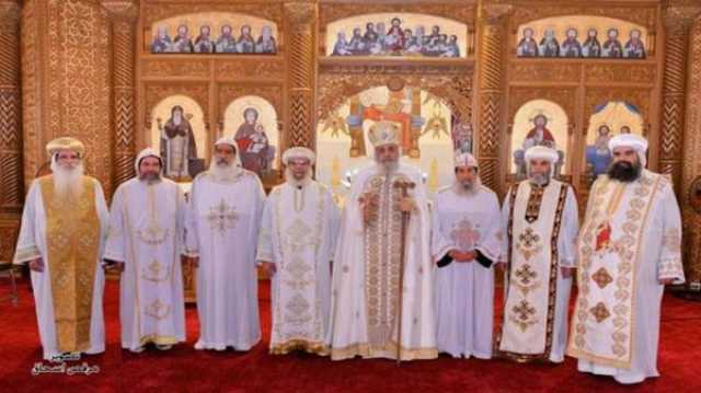 البابا تواضروس يدشن كنيسة بدير 'الأنبا بيشوي' بوادي النطرون -صور