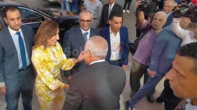 وزيرة الثقافة ومحافظ الجيزة يصلان مسرح السامر لافتتاحه (صور)