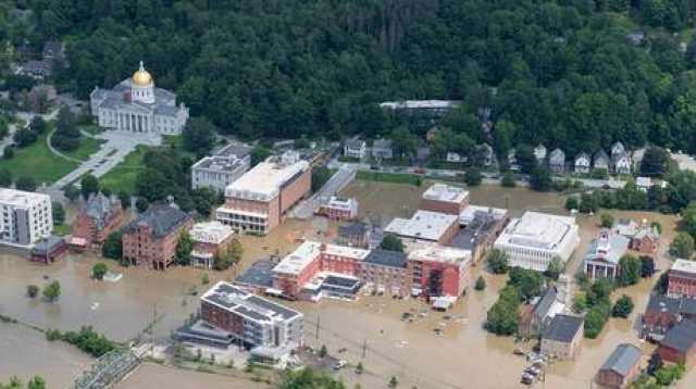 روسيا اليوم : فيضانات كارثية في ولاية فيرمونت الأمريكية وبايدن يعلن حالة الطوارئ