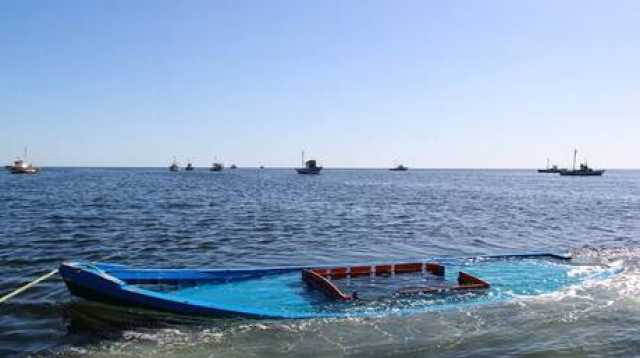 روسيا اليوم : حاولوا الوصول إلى جزر الكناري.. مقتل 8 أشخاص إثر انقلاب قاربهم الخشبي قبالة شمال السنغال