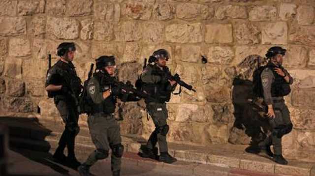 'وفا': مقتل شاب فلسطيني وإصابة آخر باستهداف مباشر من القوات الإسرائيلية