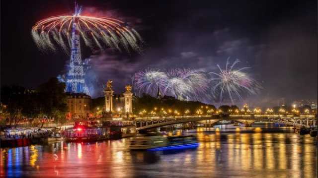 يورونيوز : شاهد: إطلاق الألعاب النارية في سماء باريس احتفالاً بيوم الباستيل