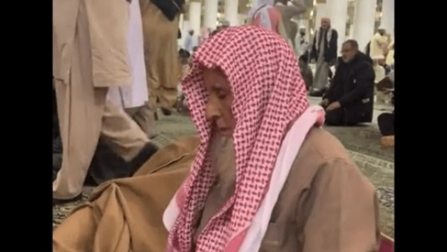 وفاة 'السهلي' الذي أشعل قلوب الناس في المسجد النبوي