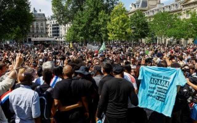 صحيفة البيان : دعوات إلى الاحتجاج في فرنسا عقب توقيف عنيف لشاب خلال تظاهرة