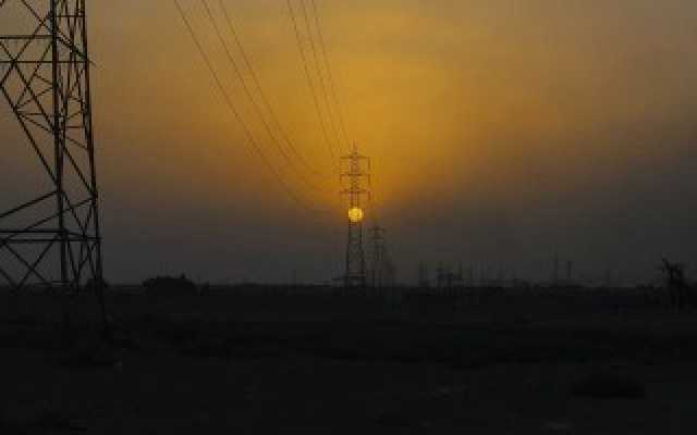 صحيفة البيان : حريق يؤدي إلى انقطاع الكهرباء في كافة أنحاء العراق