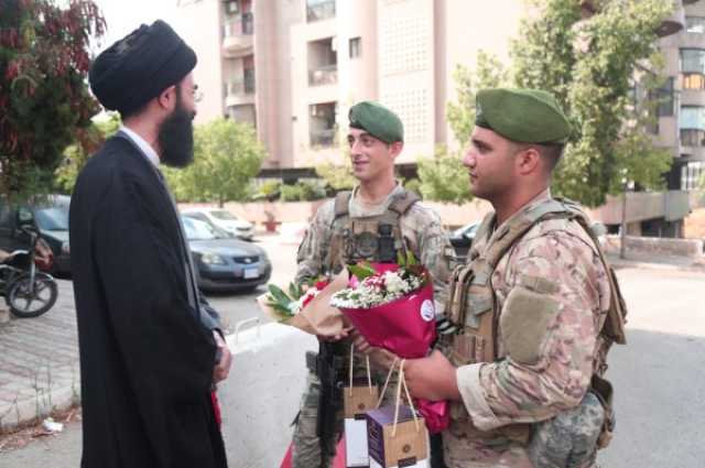 المستشار الثقافي للجمهورية الاسلامية الايرانية في لبنان السيد كميل باقر يهنىء الجيش اللبناني بعيده