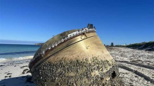 كشف هوية الجسم الغامض الذي ظهر على شواطئ أستراليا
