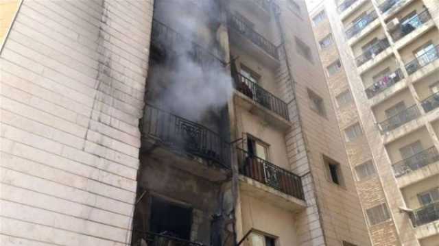 كازاخستان.. سكان عمارة يقفزون من النوافذ خوفا من حريق بداخل المبنى (فيديو)
