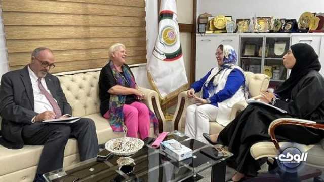“الطرمان” و”السفيرة الكندية” تناقشان سبل تعزيز المشاركة السياسية للمرأة الليبية