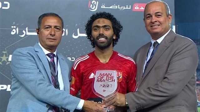 - حسين الشحات أفضل لاعب في مباراة الأهلي والزمالك (صور)