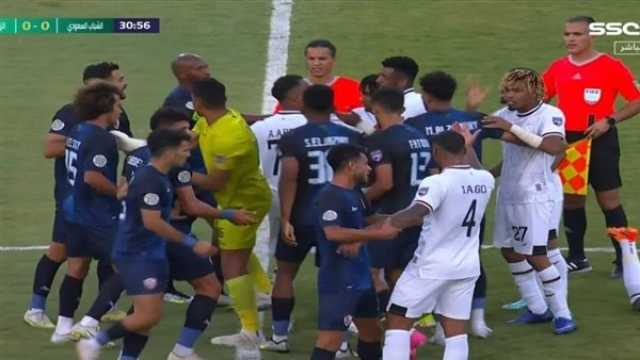 - مشادة قوية بين لاعبي الزمالك والشباب