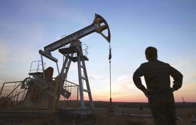 الاقتصاد استقرار أسعار النفط وسط توقعات حذرة للطلب وهبوط مخزونات الخام الأمريكية