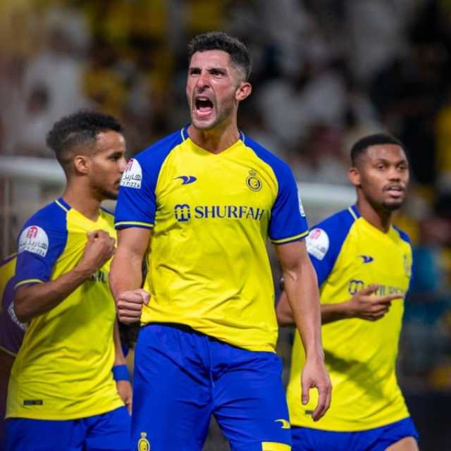 - القادسية يتعاقد مع مدافع النصر السابق ألفارو جونزاليس