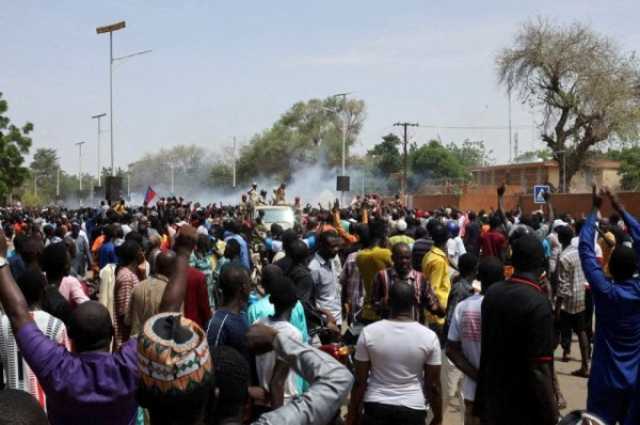 فرنسا تبدأ إجلاء رعاياها من النيجر قريبًا
