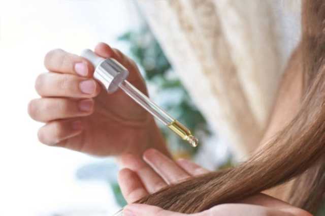 صدفية الشعر.. 8 أعراض غير معدية تحتاج لعلاجات موضعية الحياة