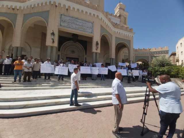 خاص: موظفوا الخطوط يطالبون بصرف مرتباتهم المتأخرة لـ20 شهرا