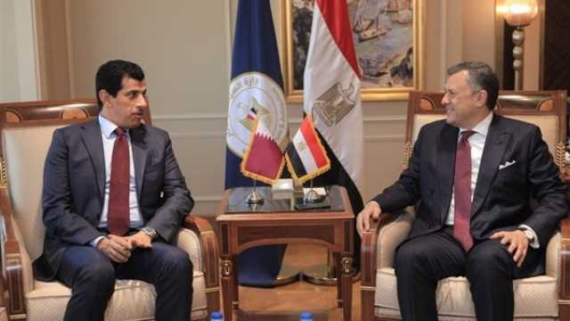 مباحثات بين مصر وقطر لتعزيز الاستثمار السياحي