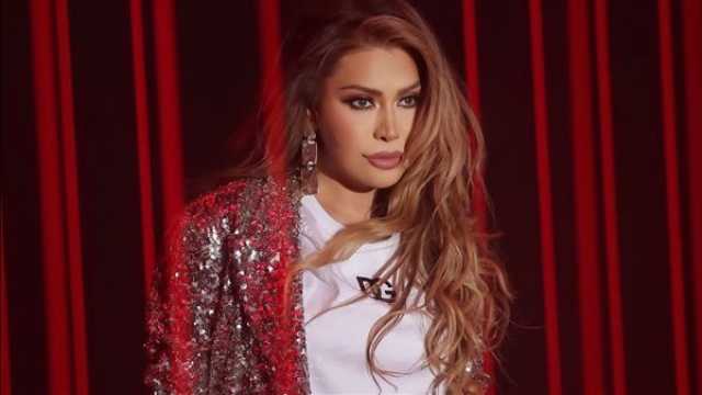 الفن واهله نوال الزغبي تعود للأغنية الخليجية بأغنية 'فخامة معاليك'