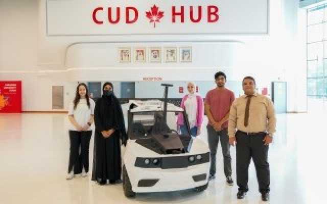 22 طالباً من هندسة الجامعة الكندية بدبي يصنعون سيارة ذاتية القيادة