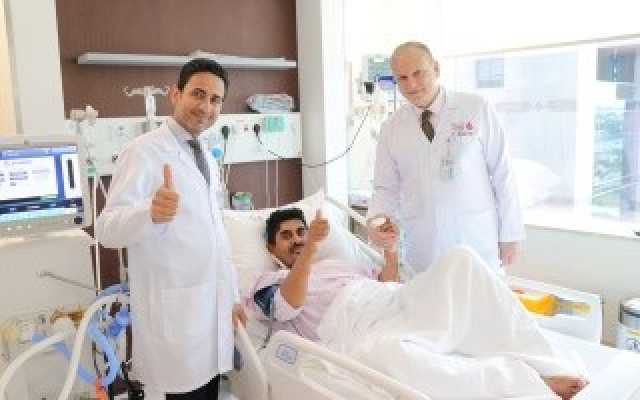 فريق طبي بدبي ينقذ حياة مريض شاب توقف قلبه 22 دقيقة