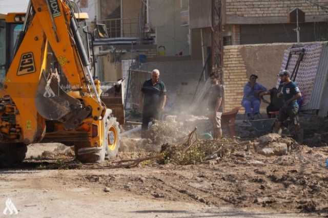 الجهد الخدمي يعلن المباشرة بمدّ شبكات الصرف الصحي في أربع مناطق ببغداد