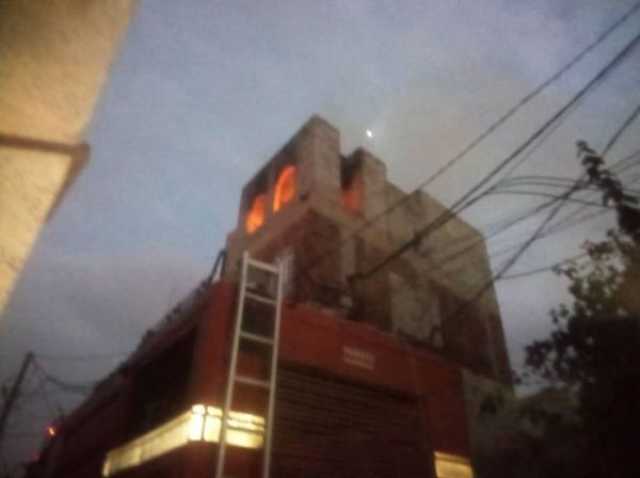 اندلاع حريق في منزل مواطن وسط صنعاء