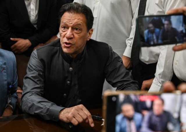 وكالة خبر للأنباء :  مفوضية الانتخابات الباكستانية تصدر مذكرة اعتقال بحق عمران خان