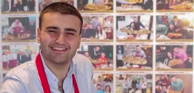 فنون ومشاهير خسر مطاعمه... الشيف الشهير 'بوراك' يُقاضي والده فما الذي جرى بينهما؟ (فيديو)