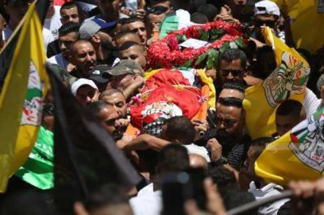 تشييع جثمان الطفل الفلسطيني محمد البايض بعد مقتلة من قبل قوات الاحتلال الاسرائيلي
