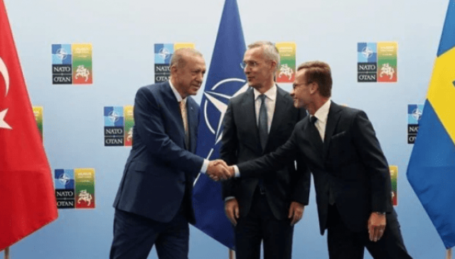 الزمان التركية : أردوغان يوافق على انضمام السويد لحلف الناتو