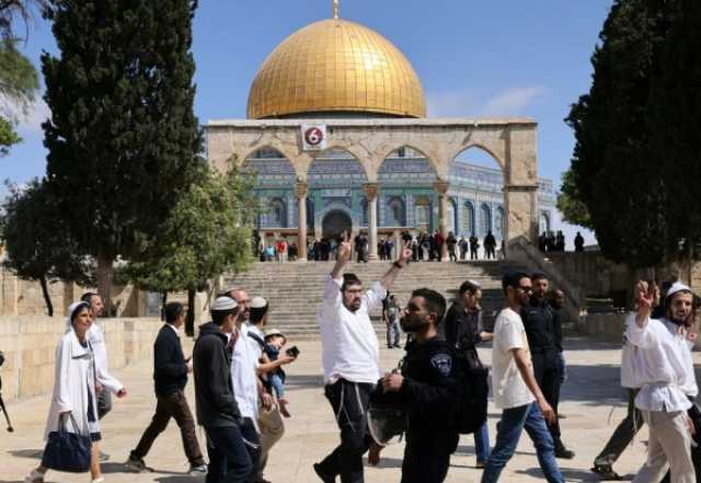 مستوطنون إسرائيليون يقتحمون المسجد الأقصى