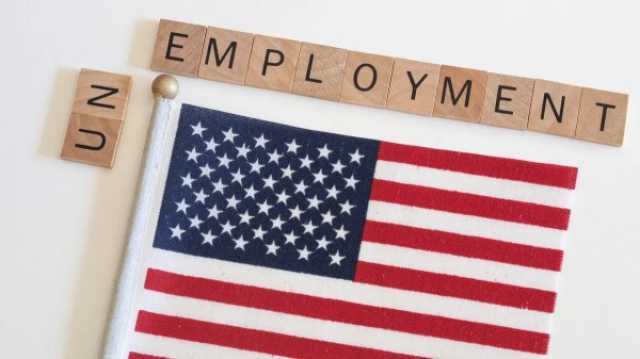 أسواق انخفاض مفاجئ في طلبات إعانة البطالة الأسبوعية الأميركية