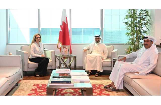 وزير الصناعة والتجارة يستقبل سفيرة جمهورية إيطاليا لدى مملكة البحرين