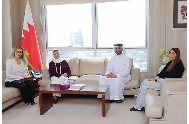 الأمين العام للتظلمات تلتقي سفيرة جمهورية إيطاليا لدى مملكة البحرين