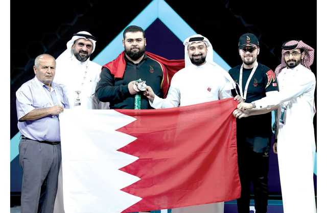 الرباع «غور» يُهدي البحرين ميداليتين فضية وبرونزية