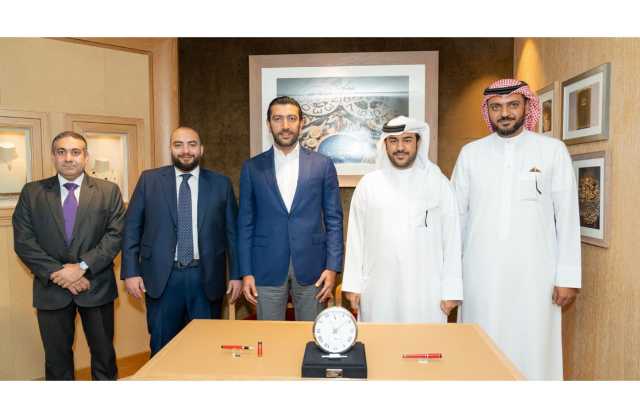 توقيع اتفاقية رعاية بين نادي راشد للفروسية وسباق الخيل وشركة شوبارد - مركز البحرين للمجوهرات