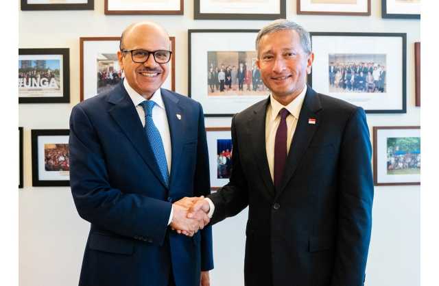 وزير الخارجية يجتمع مع وزير خارجية سنغافورة
