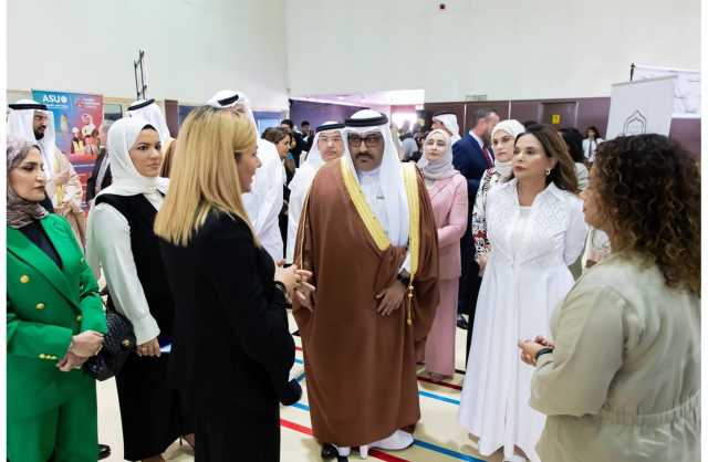 وزير التربية والتعليم يفتتح معرض «الجامعات» في مدرسة بيان البحرين