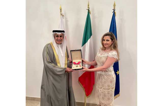 تكريم زايد الزياني بوسام «نجمة إيطاليا» من قبل الرئيس الإيطالي