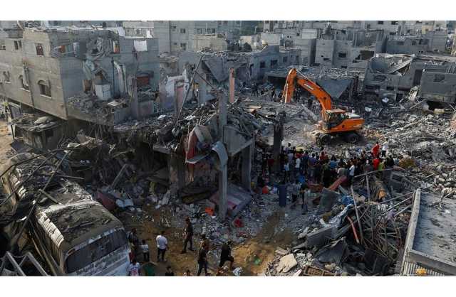 غارات متواصلة على غزة.. وسقوط نحو 6000 قتيل و18 ألف جريح منذ اندلاع الحرب