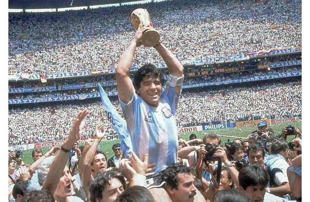 يوم ميلاد الأسطورة.. الخيال الشعبي الأرجنتيني مليء بذكريات مارادونا