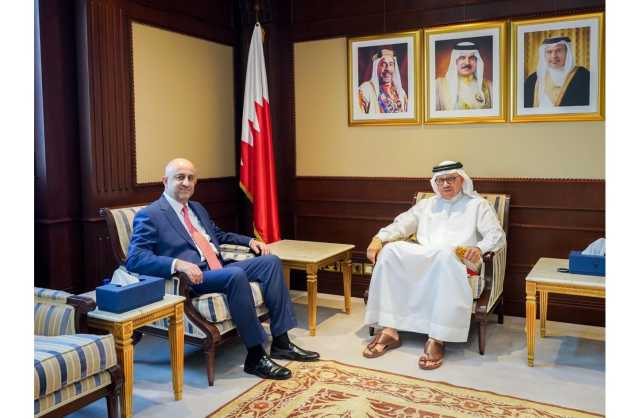 وزير الخارجية يستقبل المنسق المقيم لأنشطة الأمم المتحدة لدى مملكة البحرين