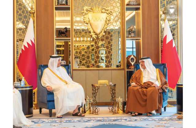 ولي العهد رئيس مجلس الوزراء يلتقي رئيس مجلس الوزراء وزير الخارجية بدولة قطر
